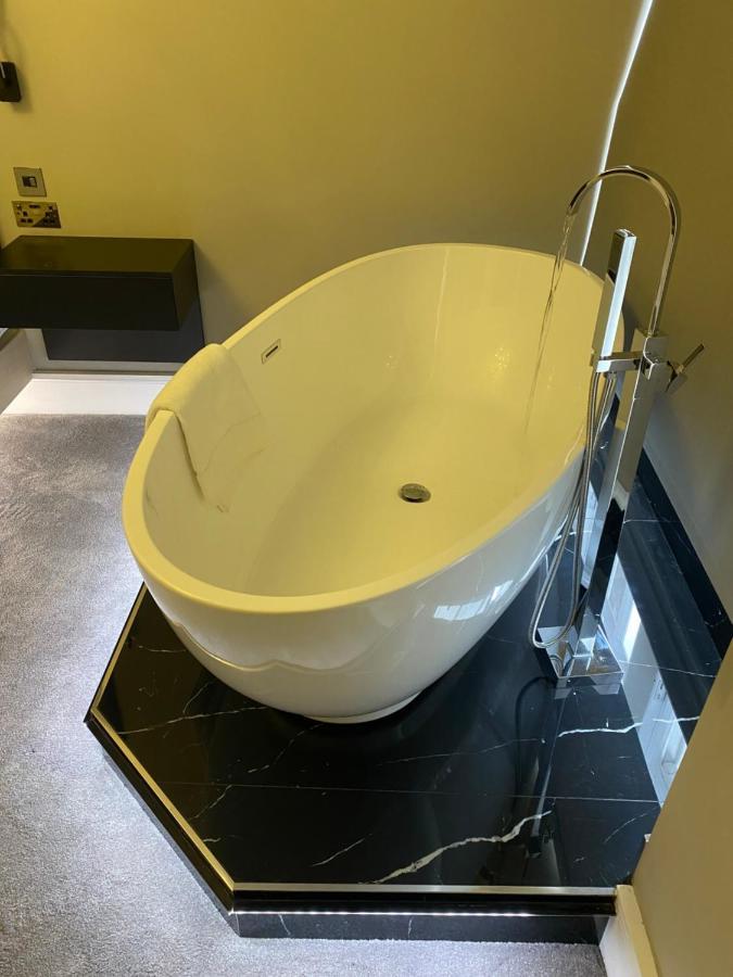 Luxury Royal Mile Boutique 2Bedroom Apartment EDI Exterior photo